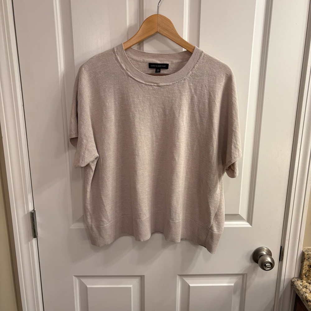 Banana Republic Short Sleeve Crewneck Sweater in Light Beige